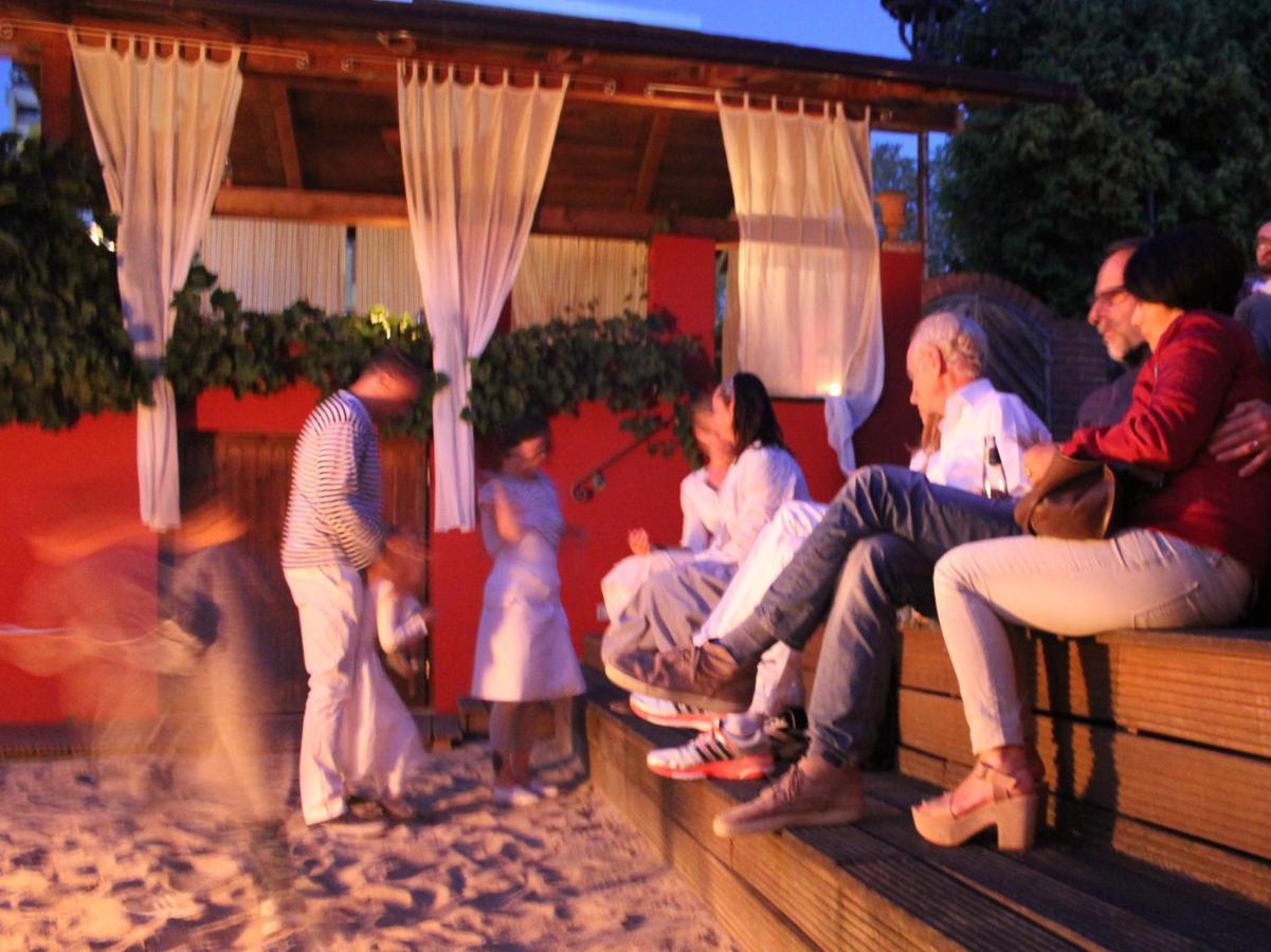 Auberge-Living Friedrichsdorf Exteriör bild
